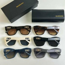 Picture of Balenciga Sunglasses _SKUfw54107392fw